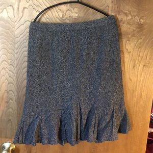 Grey wool and polyester pleated skirt